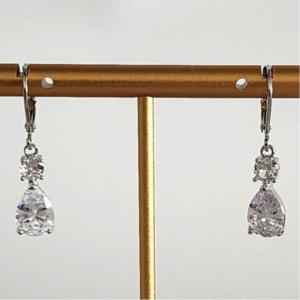 Delicate Cubic Zirconia Drop Earrings Silver Tone Metal Classic Simple Timeless